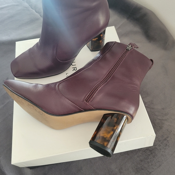 Shoes - Picture 3 of 3